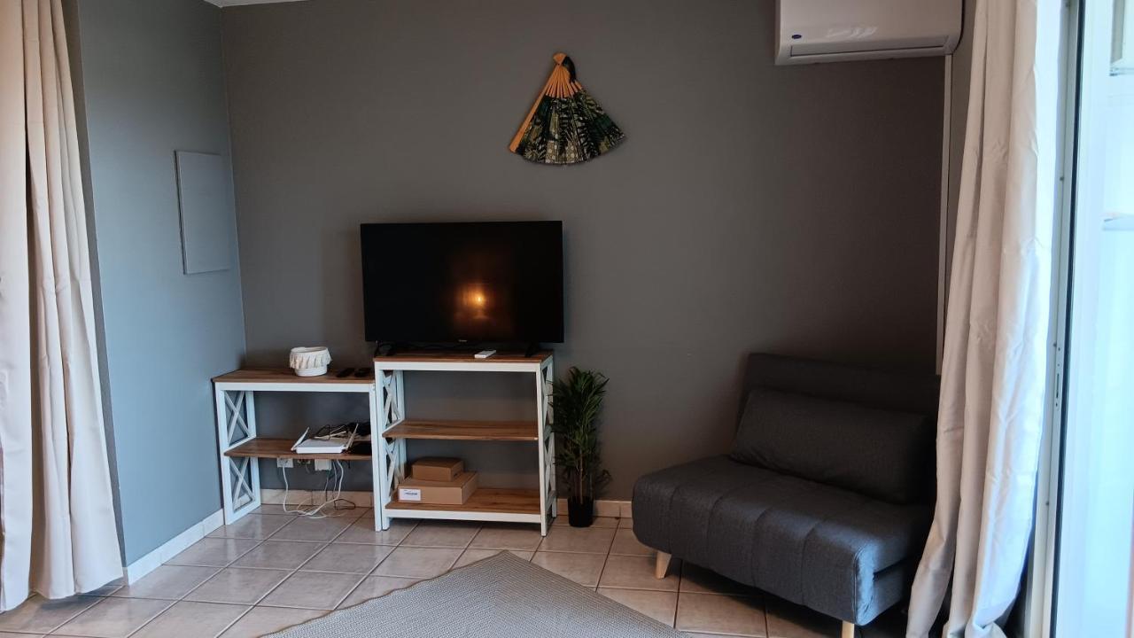 Le Tamarin Bleu - Studio A 300 M De La Plage ลาซาลีน เลอแบ็ง ภายนอก รูปภาพ